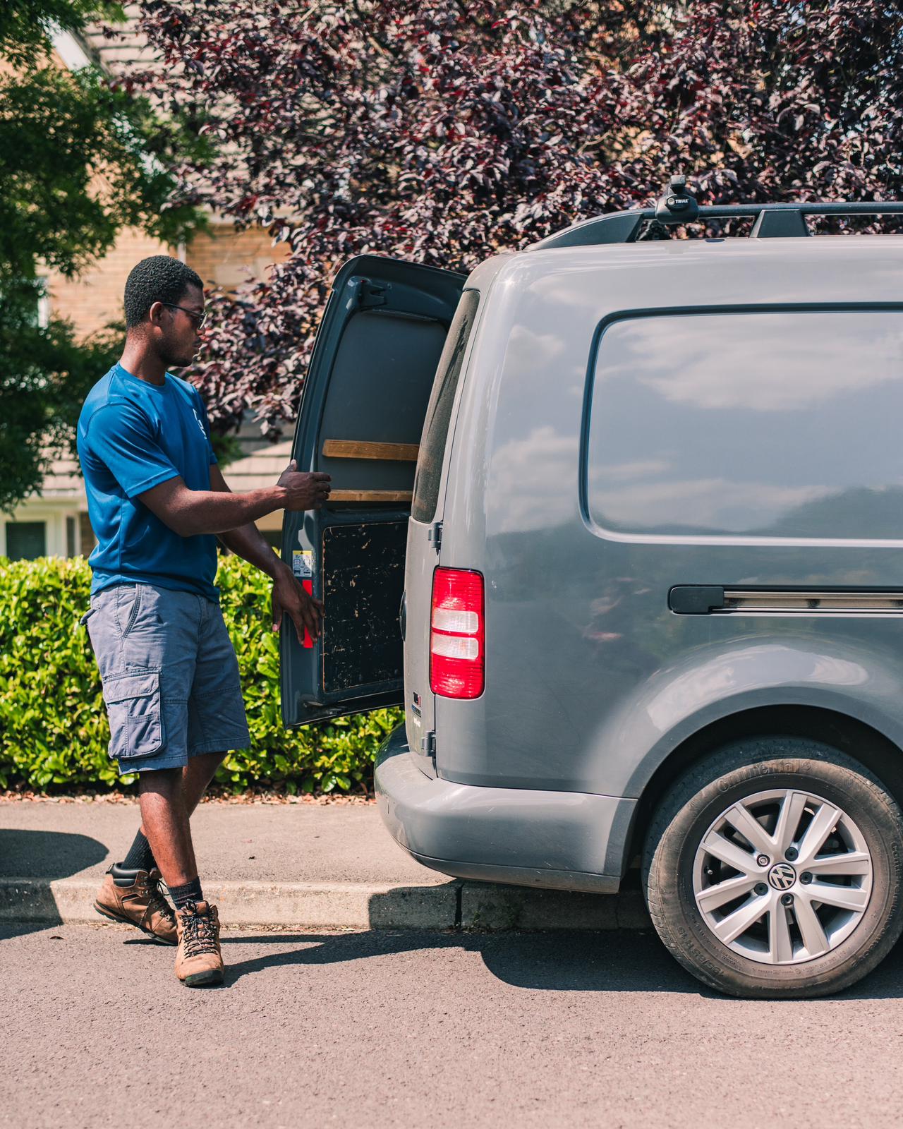 JE Window Cleaning service van